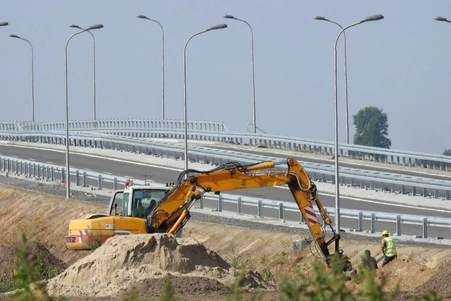 Pièces détachées pour machines de construction, chenilles en caoutchouc - Pologne 01
